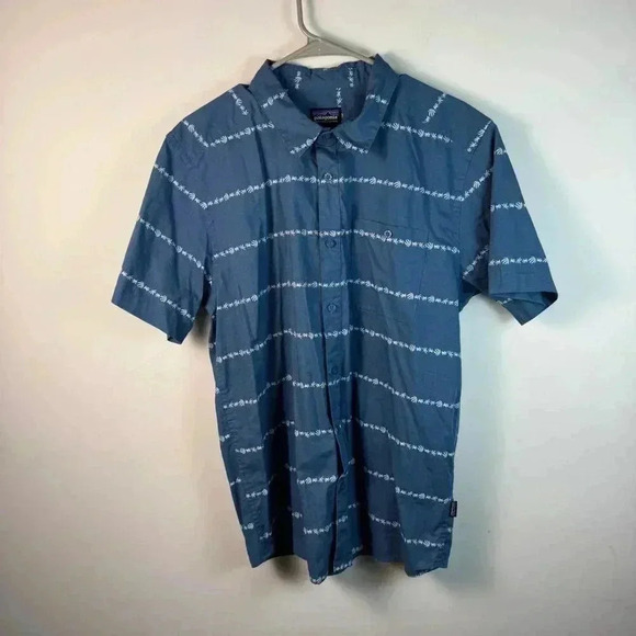 Patagonia Men's Go To Short Sleeve Shirt Large - Picture 1 of 5